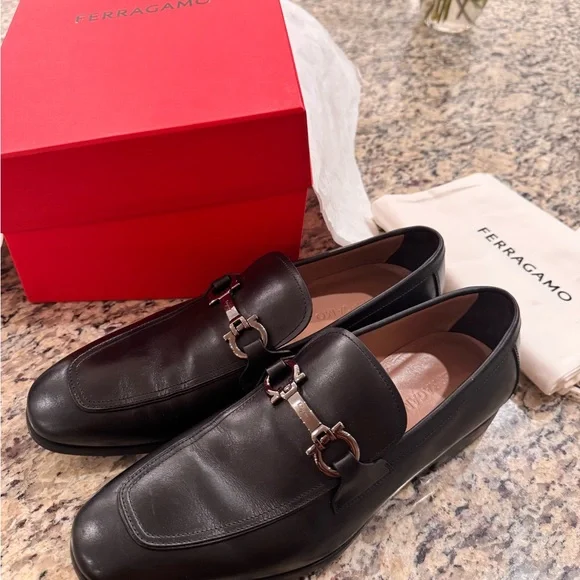 Salvatore Ferragamo Black Leather Loafers with Horsebit Detail s-l400.jpg main image 4
